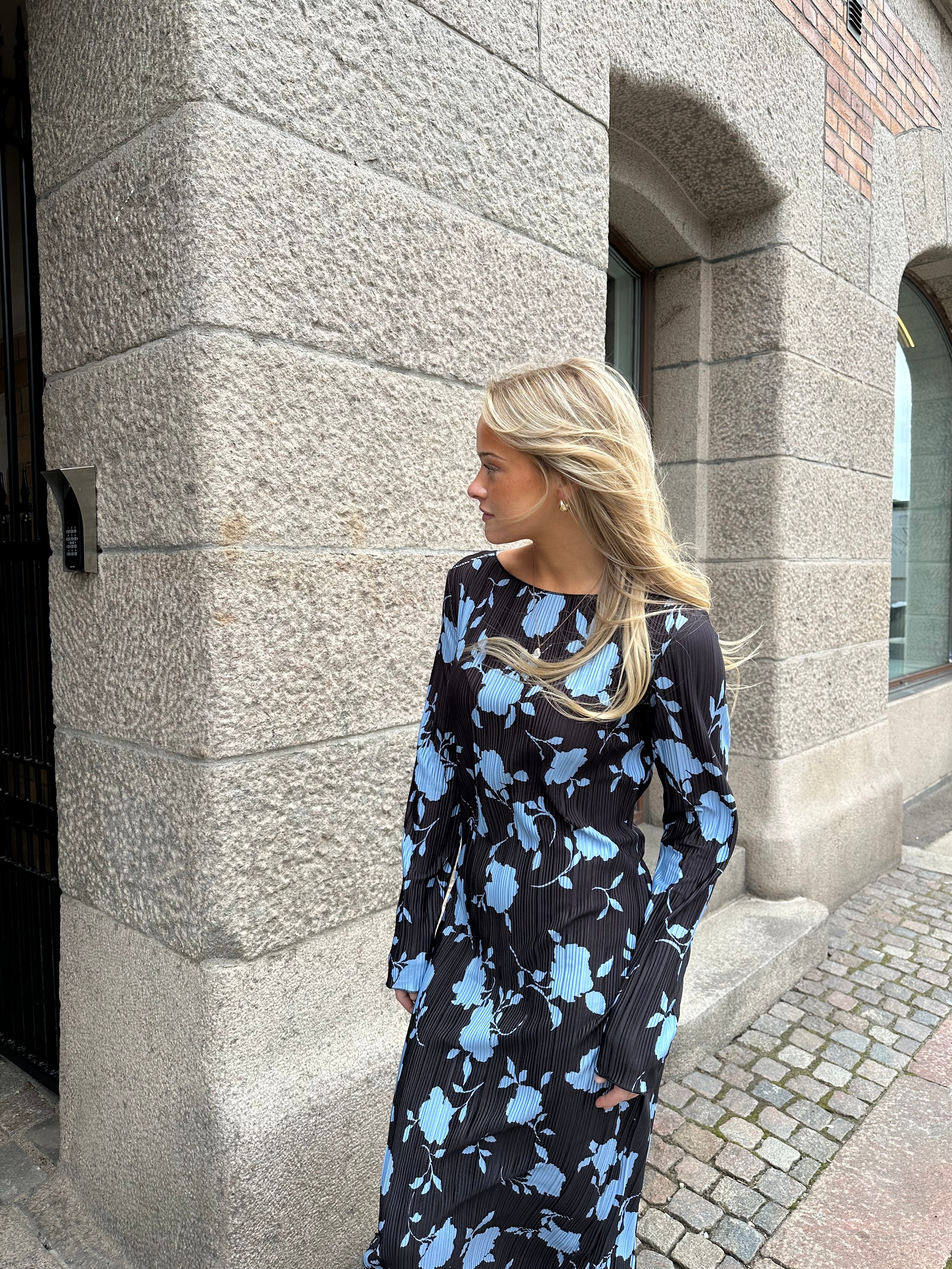 VMKENDAL Short Dress - Black Beauty